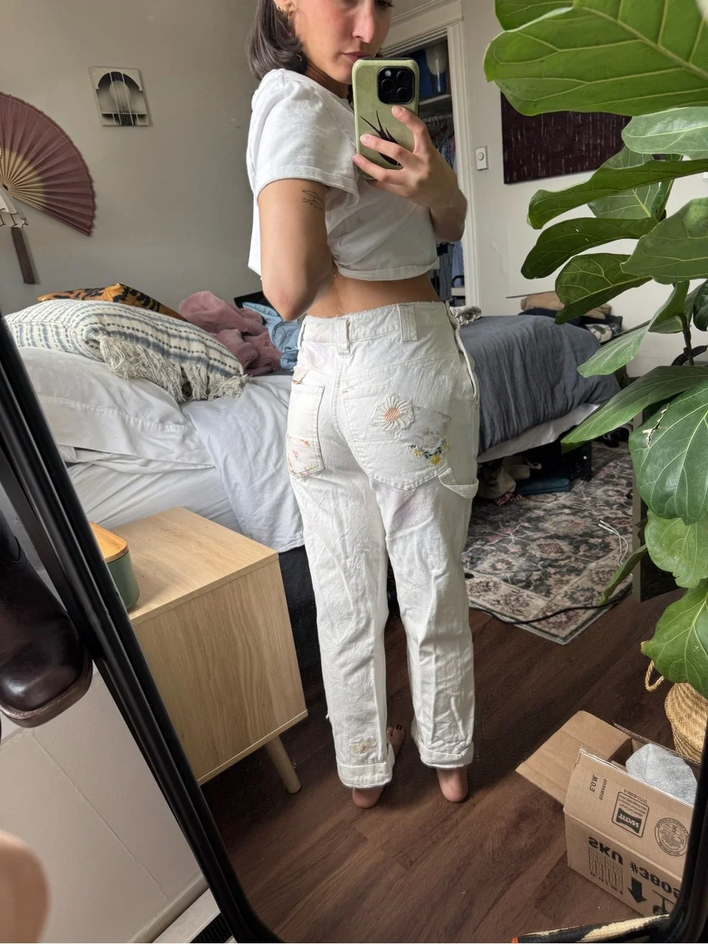 Free People patchwork jeans! - Picture 3 of 9